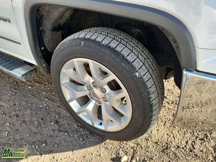 2017-gmc-sierra-1500-image-26