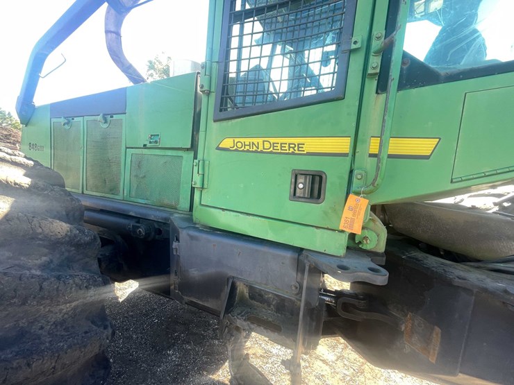 2000-john-deere-660-image-16