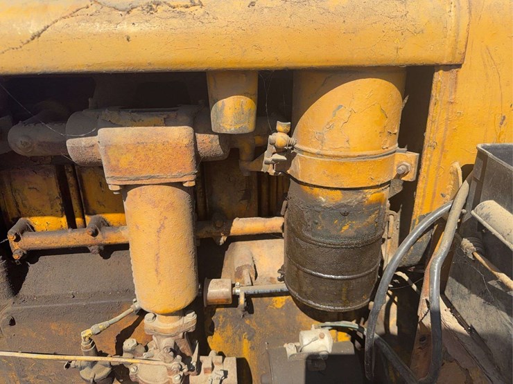 caterpillar-28-image-25