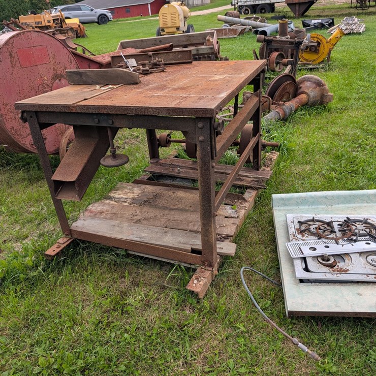 #4051 • Vintage Table Saw