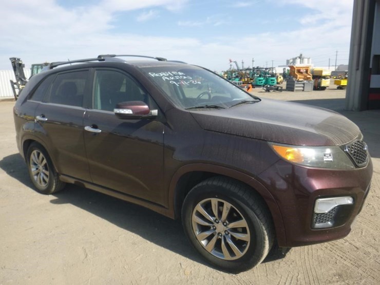 2011-kia-sorento-image-3