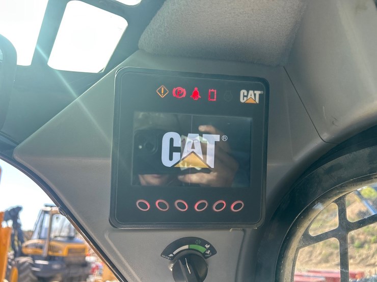 caterpillar-299d-image-51
