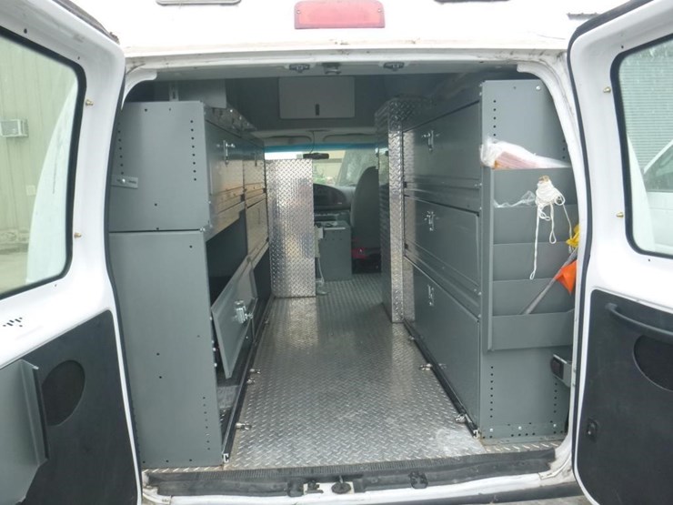 2003-ford-econoline-350-image-9