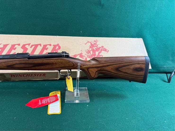 winchester-mdl.70-300-wsm-rifle-image-10