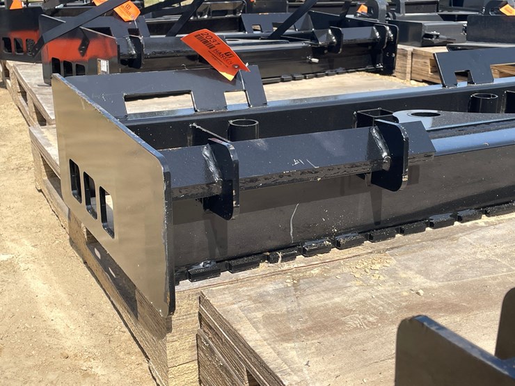 #2031-•-wolverine-skid-steer-pallet-fork-frame-attachment-image-12