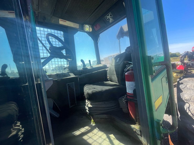 2000-john-deere-660-image-52