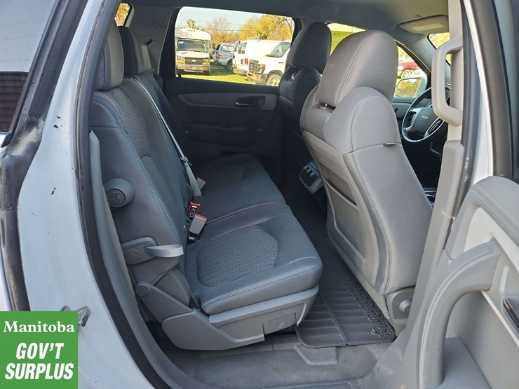 2016-chevrolet-traverse-image-28