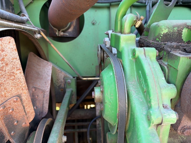1981-john-deere-7720-image-79