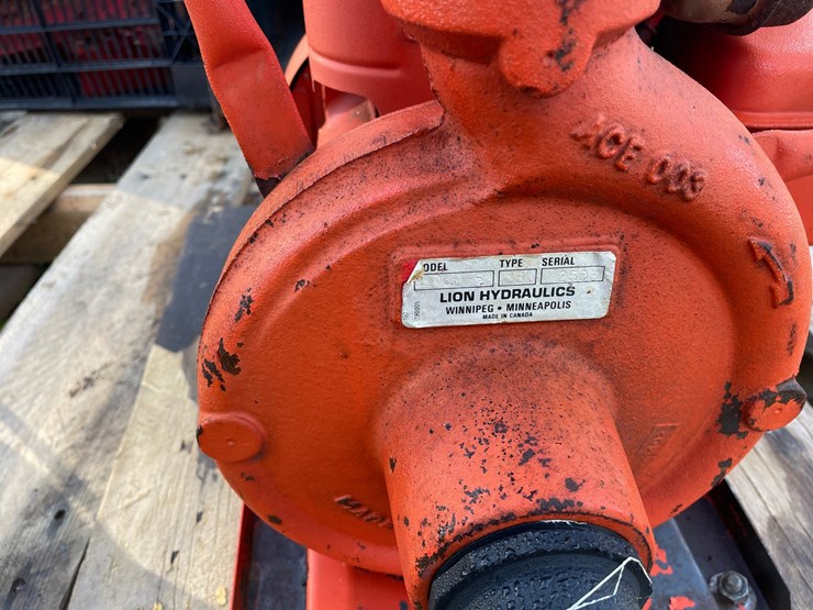 #3208-•-centra-water-fluid-transfer-pump-image-3