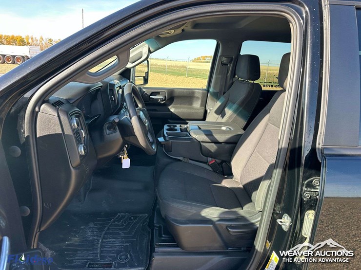 2023-gmc-2500hd-image-6