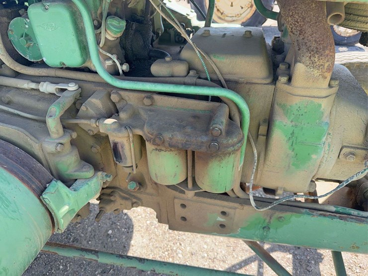 john-deere-820-image-29
