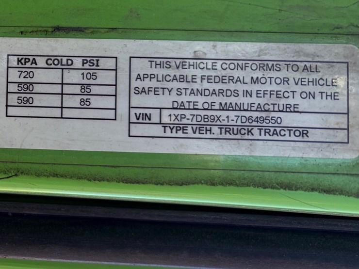 2007-peterbilt-387-image-29
