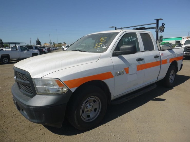 2016-dodge-1500-image-2