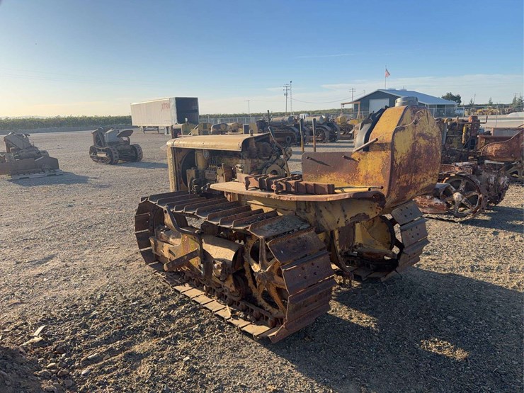 caterpillar-d2-image-3