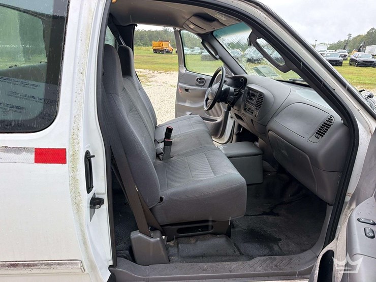 2003-ford-f150-image-15