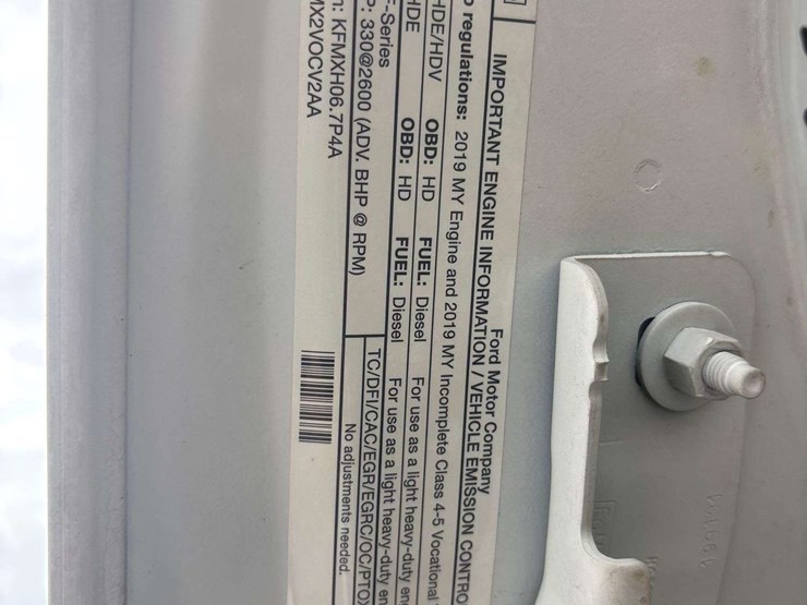 2019-ford-f550-image-11