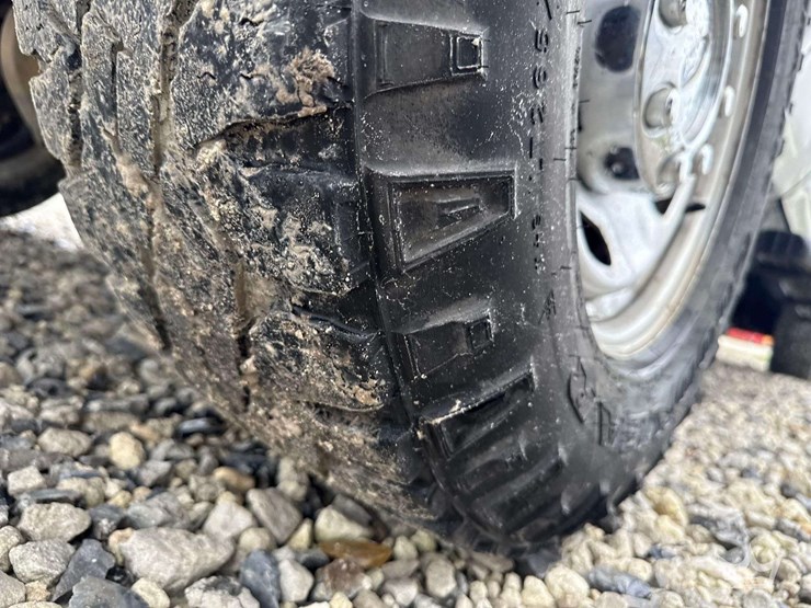 2014-ford-f350-image-28