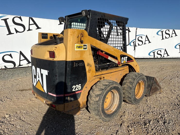 caterpillar-226-image-5
