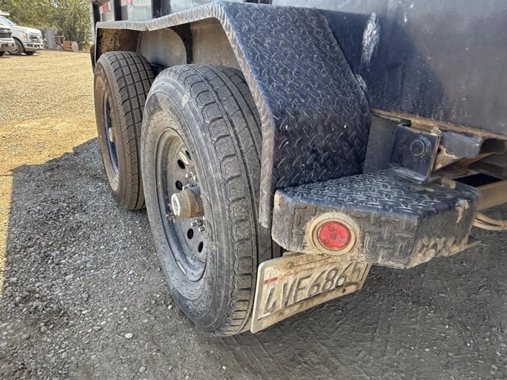 2022-delco-12'-dump-trailer-image-8
