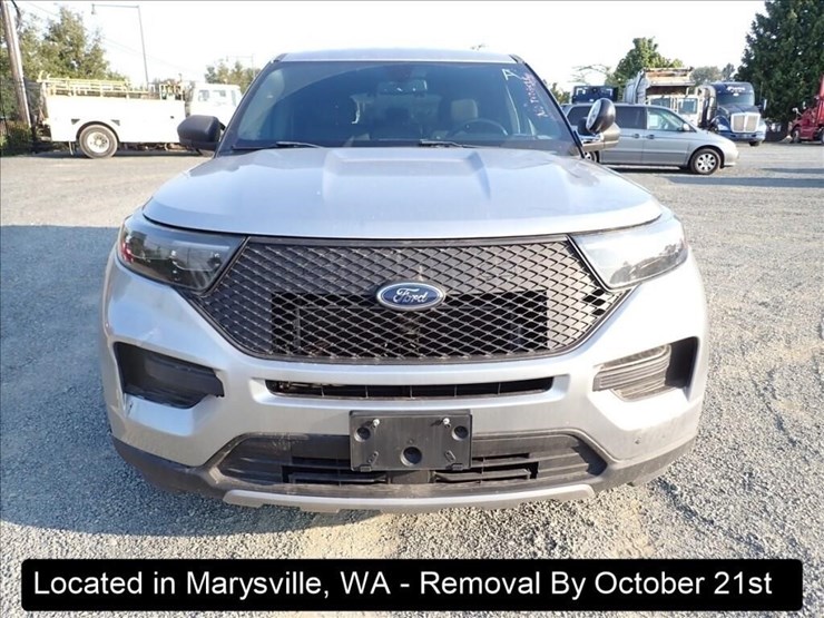 2020-ford-explorer-image-15