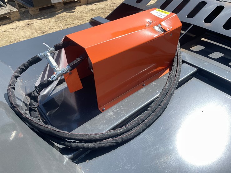 #2007-•-wolverine-skid-steer-brush-cutter-attachment-image-8