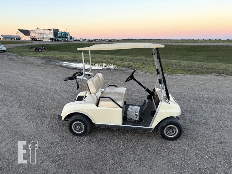 club-car-golf-cart,-brand-new-deka-batteries!-9181-image-3