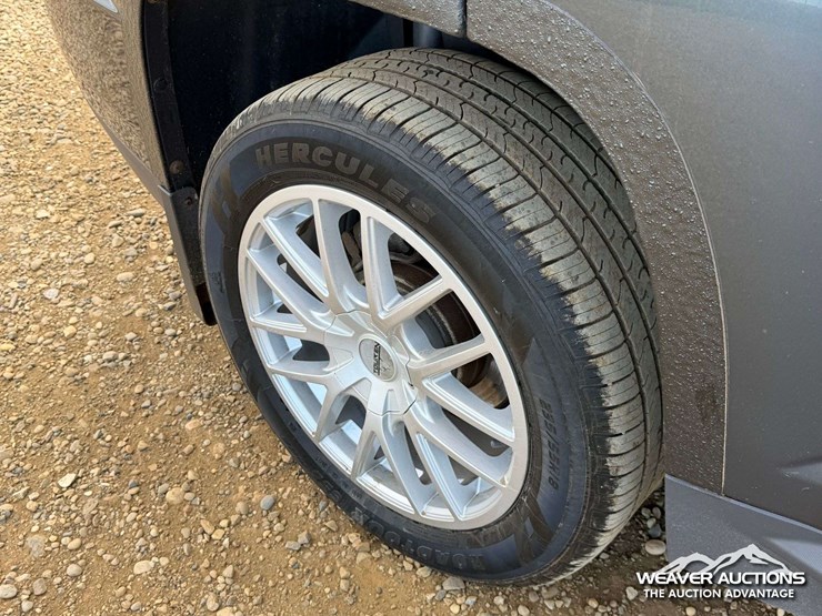 2017-gmc-terrain-slt-image-45