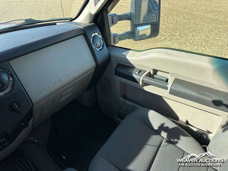 2009-ford-f550-xlt-image-10