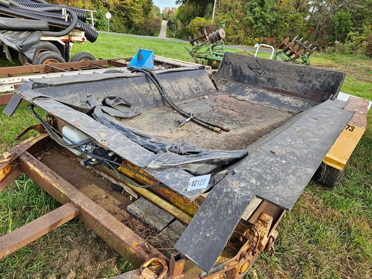 #2127-•-hydraulic-dump-bed-image-1