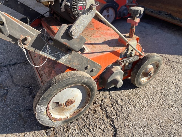 #1853-•-husqvarna-walk-behind-leaf-thatcher-image-9