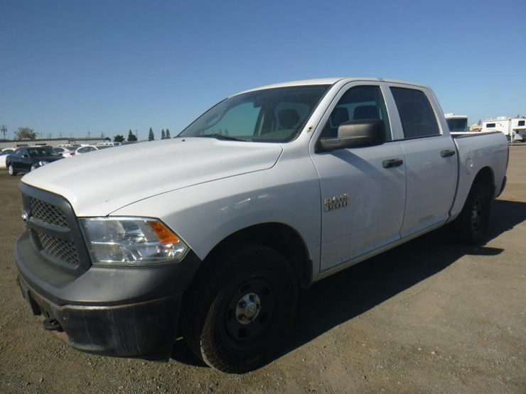 2015-dodge-1500-image-2
