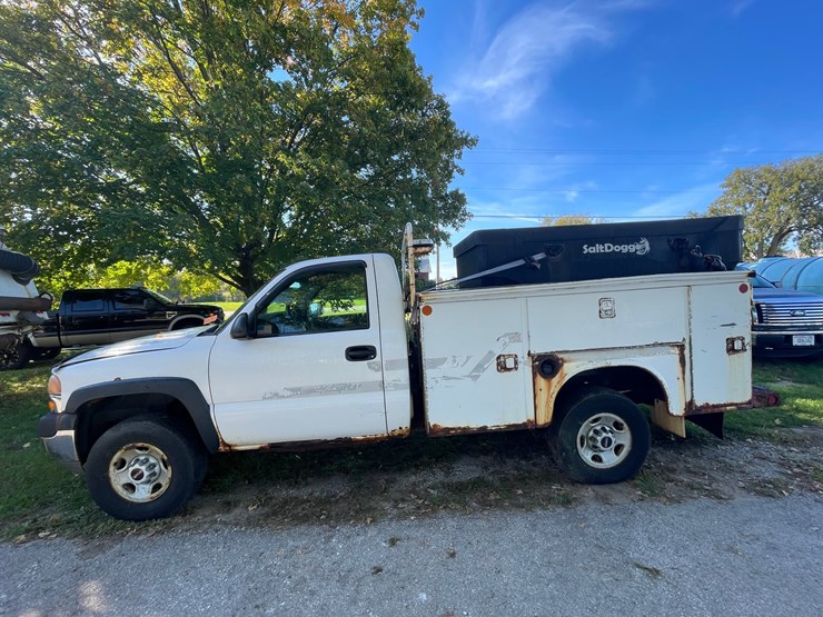 2002-chevrolet-2500-image-8