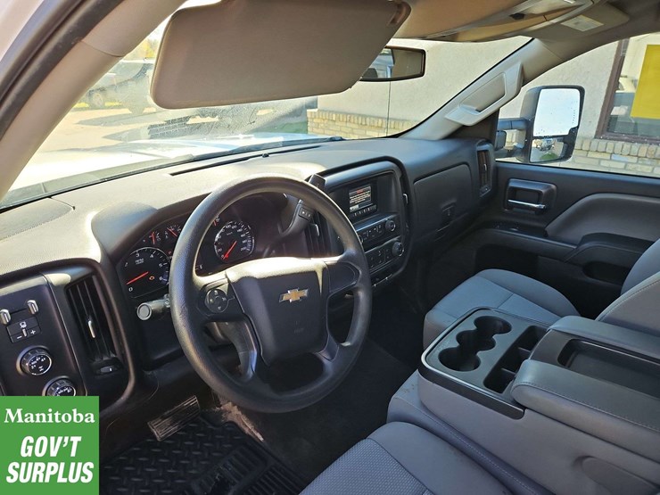 2015-chevrolet-silverado-1500-image-17