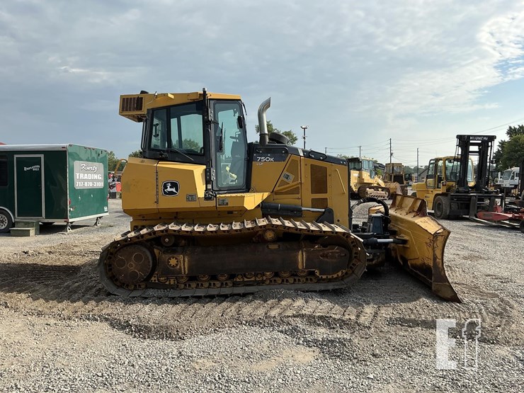 2019-deere-750k-lgp-image-5
