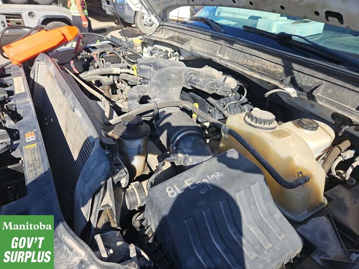 2014-ford-f550-image-31
