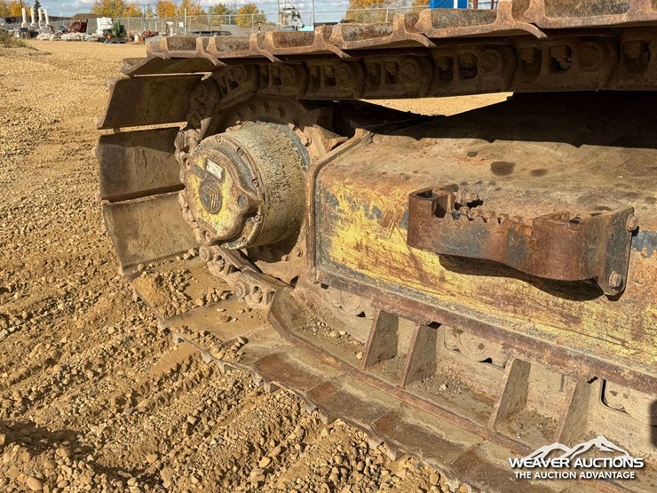 jcb-js220-lc-image-23