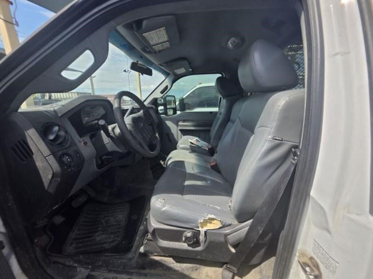 2016-ford-f350-image-5