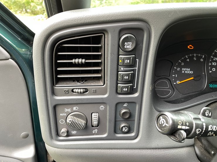 2005-chevrolet-1500-image-70
