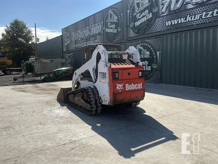 2011-bobcat-t190-image-2