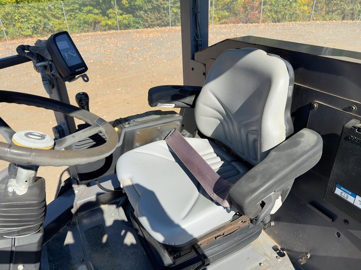 2018-volvo-sd75b-image-20
