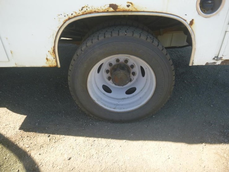 2005-ford-f450-image-23