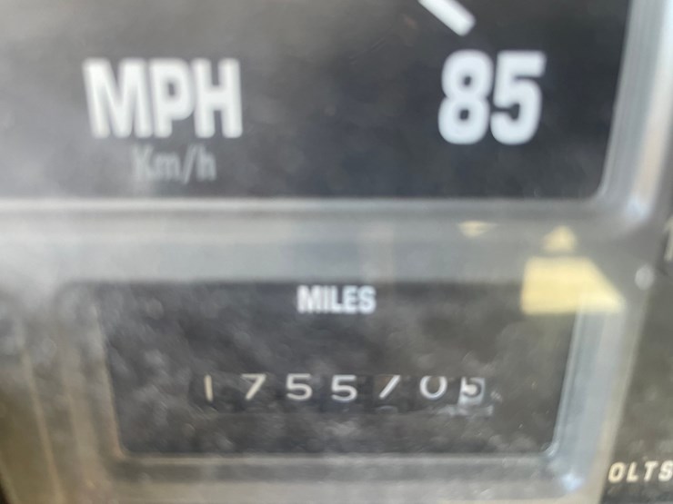 2000-international-4700-image-79