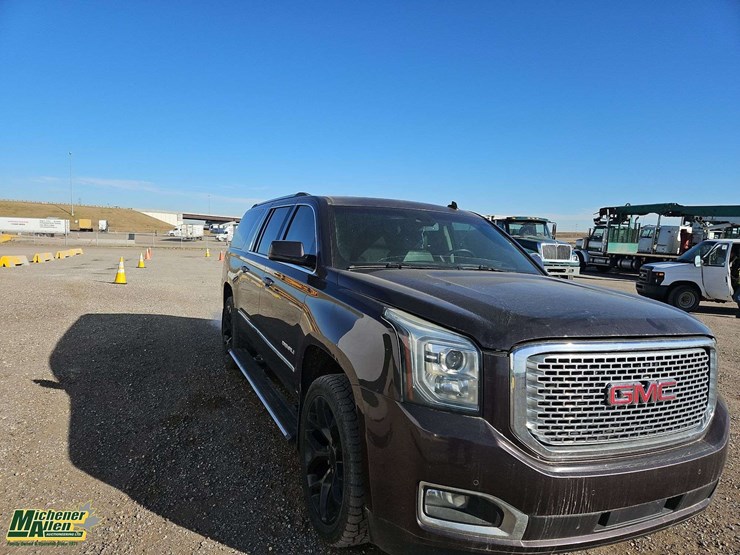 2015-gmc-yukon-xl-denali-image-2