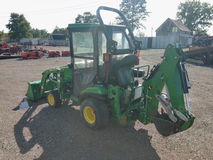 john-deere-1025r-image-6