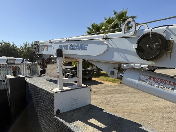 2016-freightliner-mechanics-truck-image-53