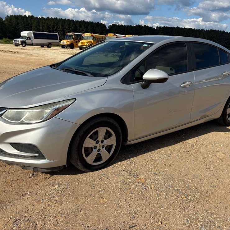 2017 Chevrolet Cruz 4 Door Sedan (231,913 Miles)