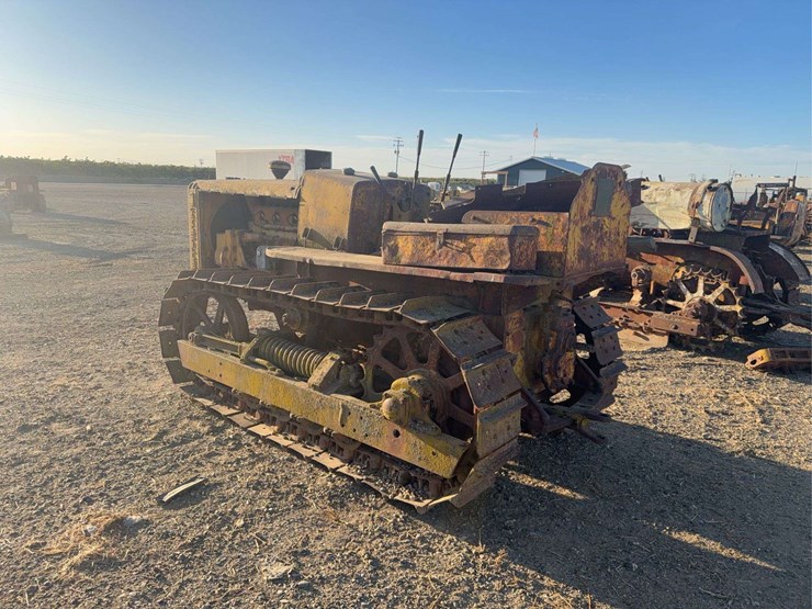 caterpillar-thirty-image-2