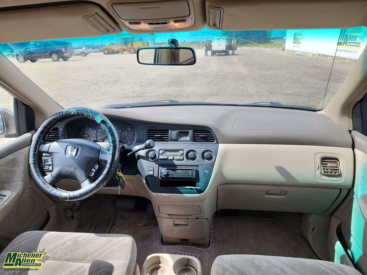 2004-honda-odyssey-image-18