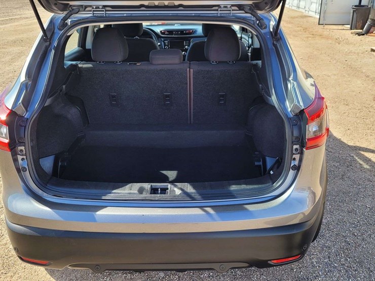 2020-nissan-rogue-image-5