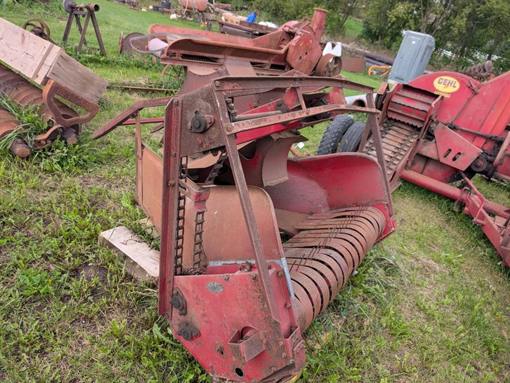 #4050-•-gehl-forage-harvester-image-2